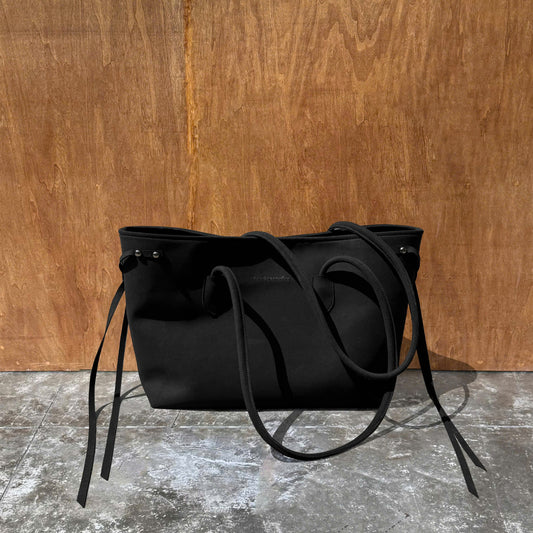 LACES FAUX SUEDE TOTE BAG (BLACK)
